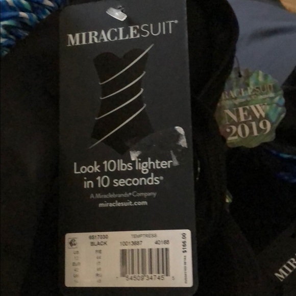 MIRACLESUIT Knit Pick Temptress One Piece Swimsuit - Picture 8 of 8